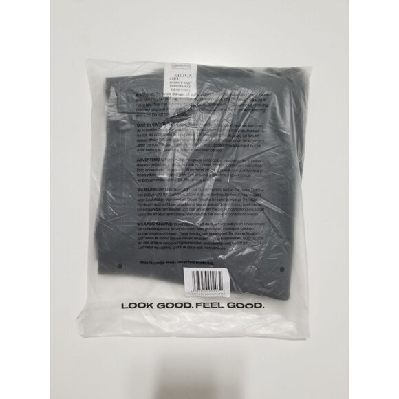 TRUE CLASSIC Carbon Active Quick Dry Shorts with Liner - Size Medium - Picture 3 of 7